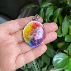 Multicolor stone pendent